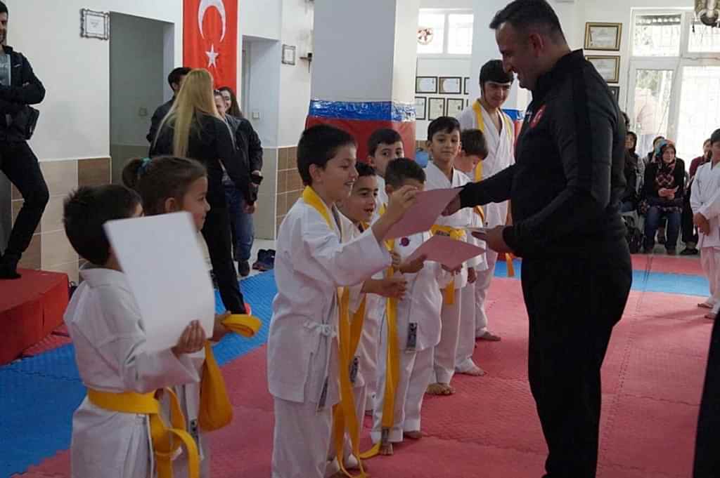 kusak-terfi-sinavi-167